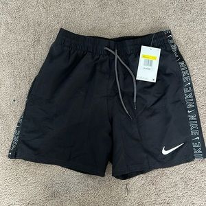 BRAND NEW W/TAGS: Men Nike swim trunks/shorts